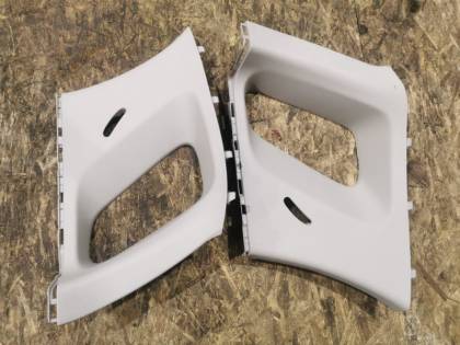 Обшивка багажника верхняя J210G