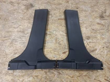 Накладка на стойку кузова CW6W