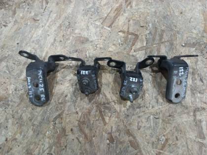 Петля двери MCU25