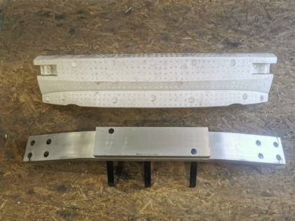 Жесткость бампера задняя S50