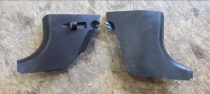 Накладка на стойку кузова CU5W