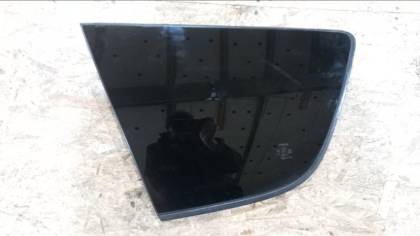 Стекло боковое ACA33