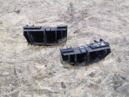 Крепление бампера ZZE124