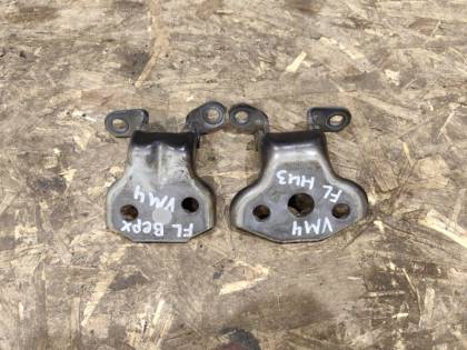 Петля двери VM4