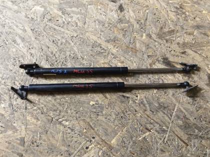 Амортизатор двери багажника MCU35