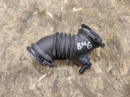 Патрубок воздушного фильтра BM6FJ
