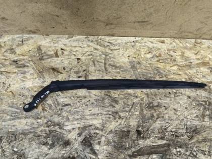 Дворник двери багажника GGL16