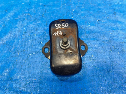 Подушка двигателя SR50