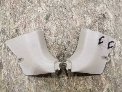 Накладка на стойку кузова SXM10