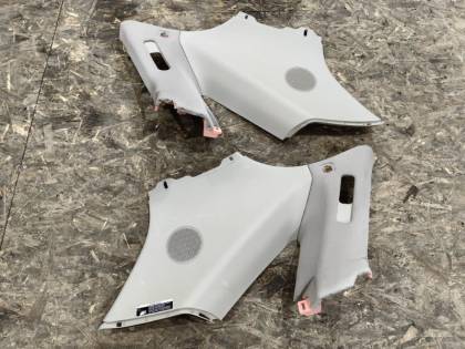 Обшивка багажника верхняя S50