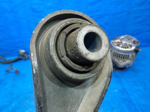 Рычаг VOLKSWAGEN TIGUAN OEM 1K0501530C 1K0501529F 5NCTH 2014